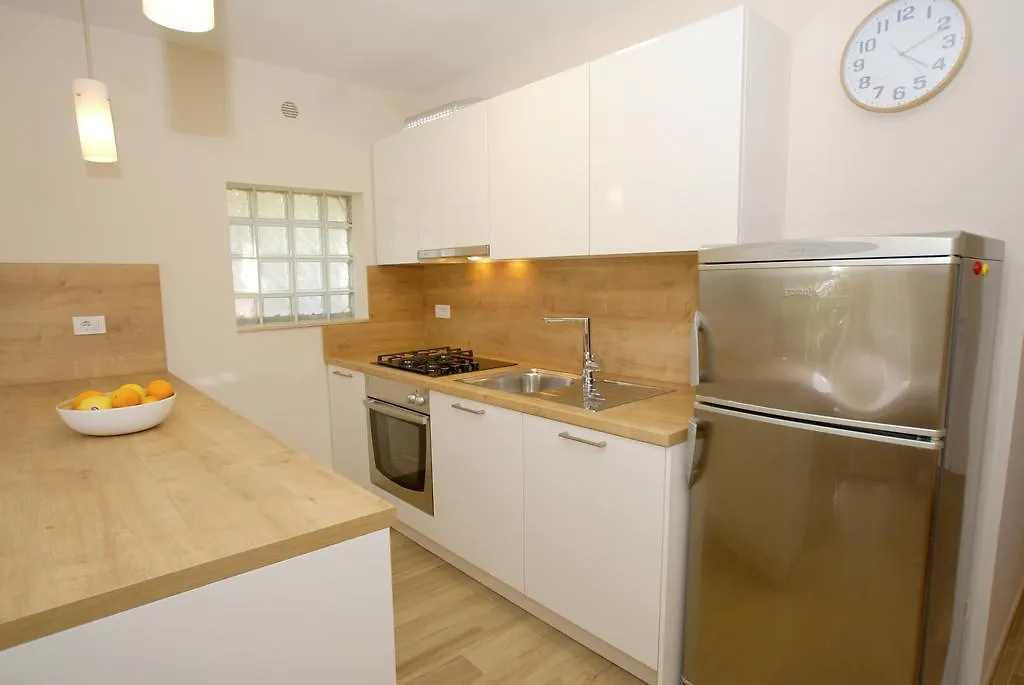 נובי ווינודולסקי Apartments Buneta